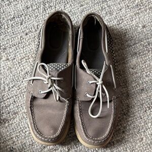 Sperry Women’s Gray Leather Boat Shoes